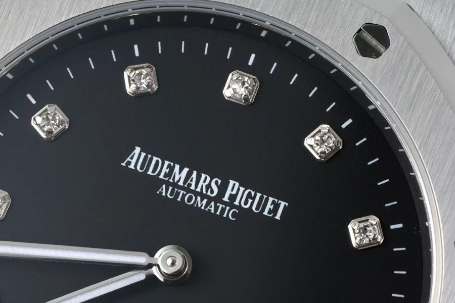 Audemars Piguet Royal Oak Extra-Thin 39mm Ref.15202 오데마 피게 로얄 오크 엑스트라 씬 39mm 블랙 쥬얼인덱스 5
