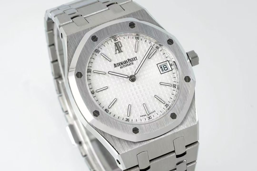 Audemars Piguet Royal Oak Extra-Thin 39mm Ref.15202 오데마 피게 로얄 오크 엑스트라 씬 39mm 화이트 3