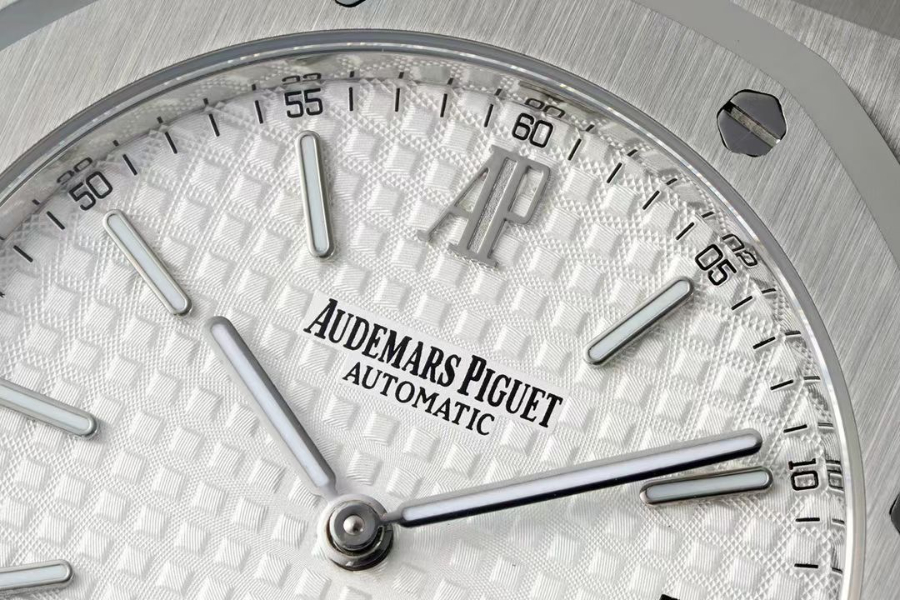 Audemars Piguet Royal Oak Extra-Thin 39mm Ref.15202 오데마 피게 로얄 오크 엑스트라 씬 39mm 화이트 6