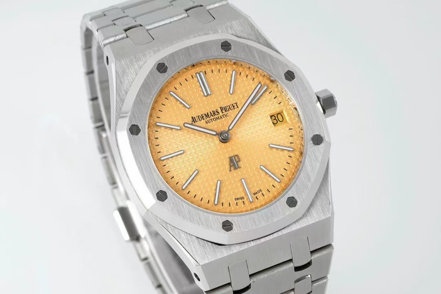 Audemars Piguet Royal Oak Extra-Thin 39mm Ref.15202 오데마 피게 로얄 오크 엑스트라 씬 39mm 옐로우골드 3