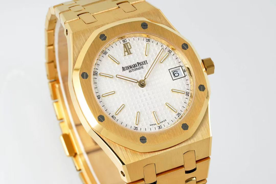 Audemars Piguet Royal Oak Extra-Thin 39mm Ref.15202 오데마 피게 로얄 오크 엑스트라 씬 39mm 골드베젤 화이트다이얼 3