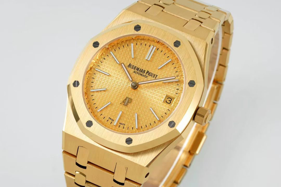 Audemars Piguet Royal Oak Extra-Thin 39mm Ref.15202 오데마 피게 로얄 오크 엑스트라 씬 39mm 골드 4
