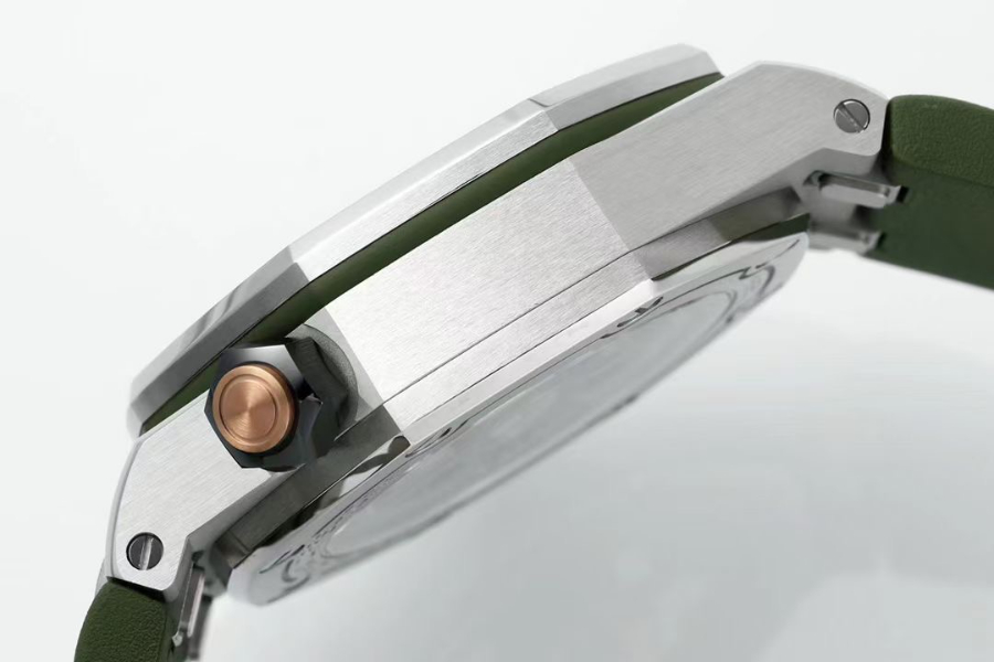 Audemars Piguet Royal Oak Offshore Diver 15720ST.OO.A009CA.01 오데마 피게 로열 오크 오프쇼어 다이버 15720 다크그린 7