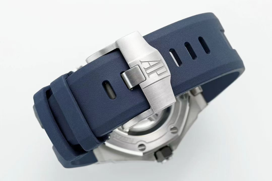 Audemars Piguet Royal Oak Offshore Diver 15720ST.OO.A009CA.01 오데마 피게 로열 오크 오프쇼어 다이버 15720 네이비 9