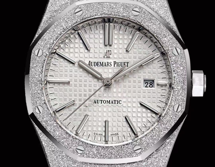 Audemars Piguet Royal Oak Selfwinding 15400 오데마 피게 로열 오크 셀프와인딩 15400 실버베젤 화이트다이얼 2