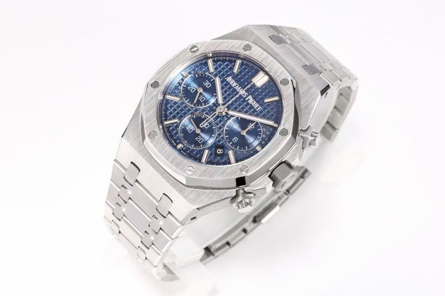 Audemars Piguet Royal Oak Chronograph 26240OR 오데마 피게 로열 오크 크로노그래프 26240 실버베젤 네이비다이얼 2