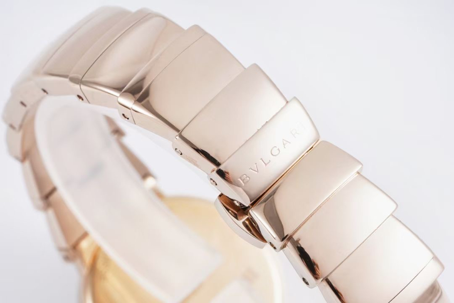 BVLGARI LVCEA 28mm Diamond Bezel Quartz Watch 불가리 루체아 28mm 다이아몬드 베젤 여성용 쿼츠 시계 화이트베젤 9