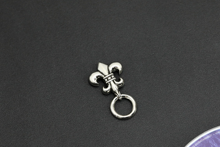 Chrome Hearts Large Ring Fleur Pendant 크롬하츠 라지 링 플뢰르 펜던트 12