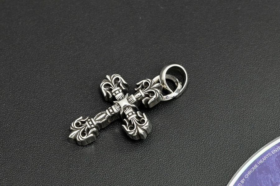 Chrome Hearts Small Floral Cross Pendant 크롬하츠 스몰 플로럴 크로스 펜던트 14