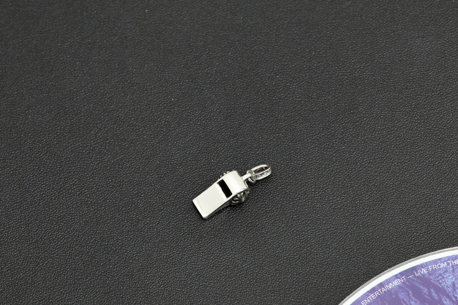 Chrome Hearts Mini Cross Whistle Pendant 크롬하츠 미니 크로스 휘슬 펜던트 10