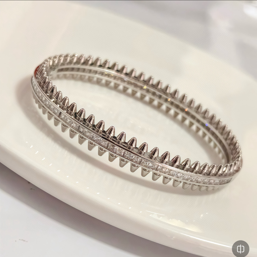 Cartier 까르띠에 LOVE 파베 다이아몬드 풀 세팅 링 4