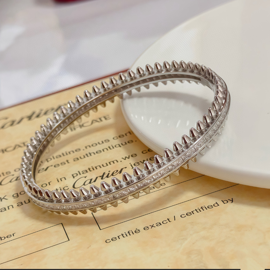 Cartier 까르띠에 LOVE 파베 다이아몬드 풀 세팅 링 5