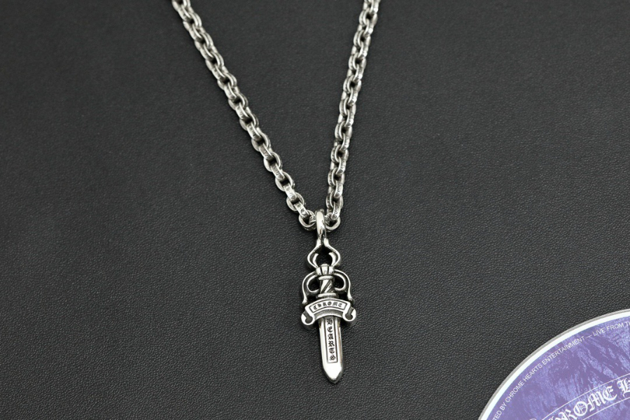 Chrome Hearts Baby Dagger Pendant 크롬하츠 베이비 대거 펜던트 9