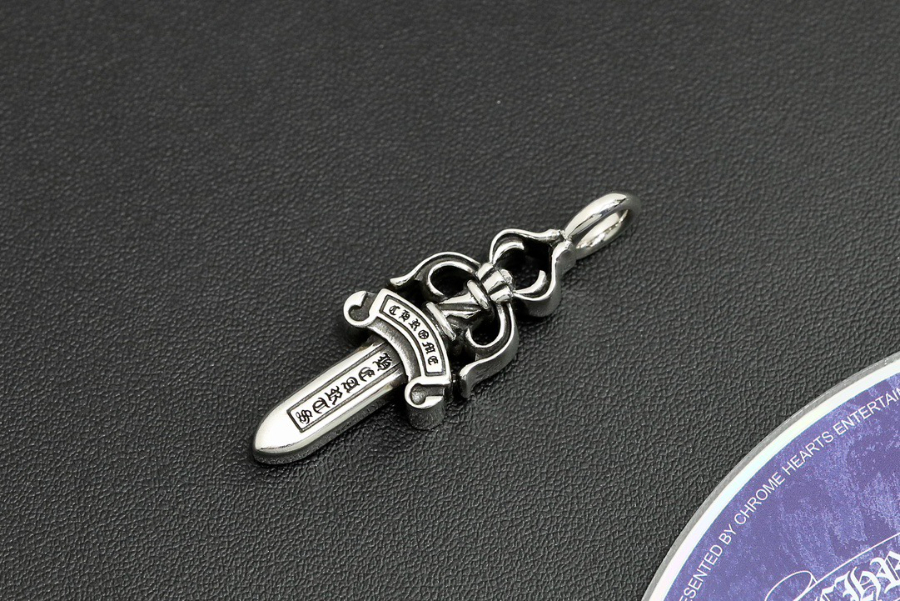 Chrome Hearts Baby Dagger Pendant 크롬하츠 베이비 대거 펜던트 14