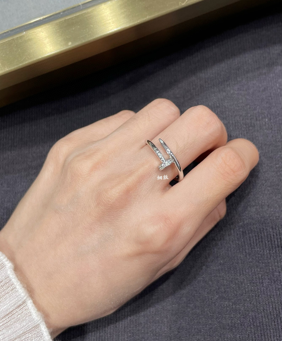 Cartier 까르띠에 JUSTE UN CLOU 링 (말린 다이아 포인트) 4