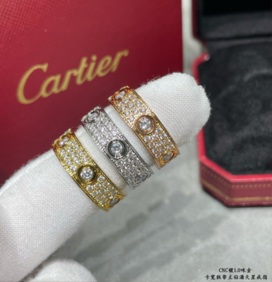 Cartier 까르띠에 LOVE 파베 다이아몬드 링 (풀 파베) 4