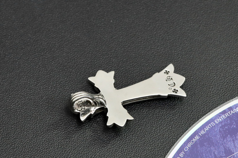 Chrome Hearts Medium Heavy Cross Pendant 크롬하츠 미디엄 헤비 크로스 펜던트 14