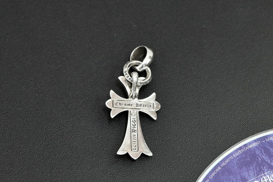 Chrome Hearts Small Cross Pendant 크롬하츠 스몰 크로스 펜던트 12