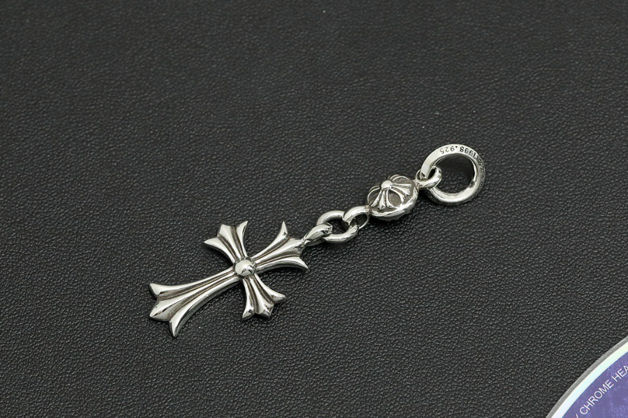Chrome Hearts Small Cross & Ball Pendant 크롬하츠 스몰 크로스 & 볼 펜던트 12