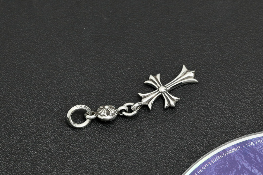 Chrome Hearts Small Cross & Ball Pendant 크롬하츠 스몰 크로스 & 볼 펜던트 13