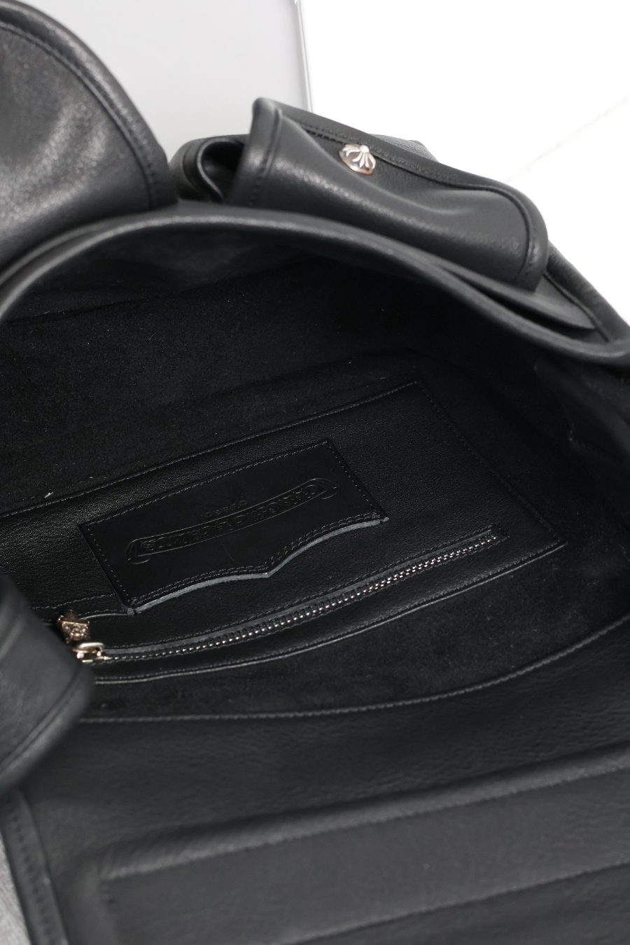 Chrome Hearts Soft Shoulder Tiny/B 크롬하츠 소프트 숄더 타이니 B 크로스백 25