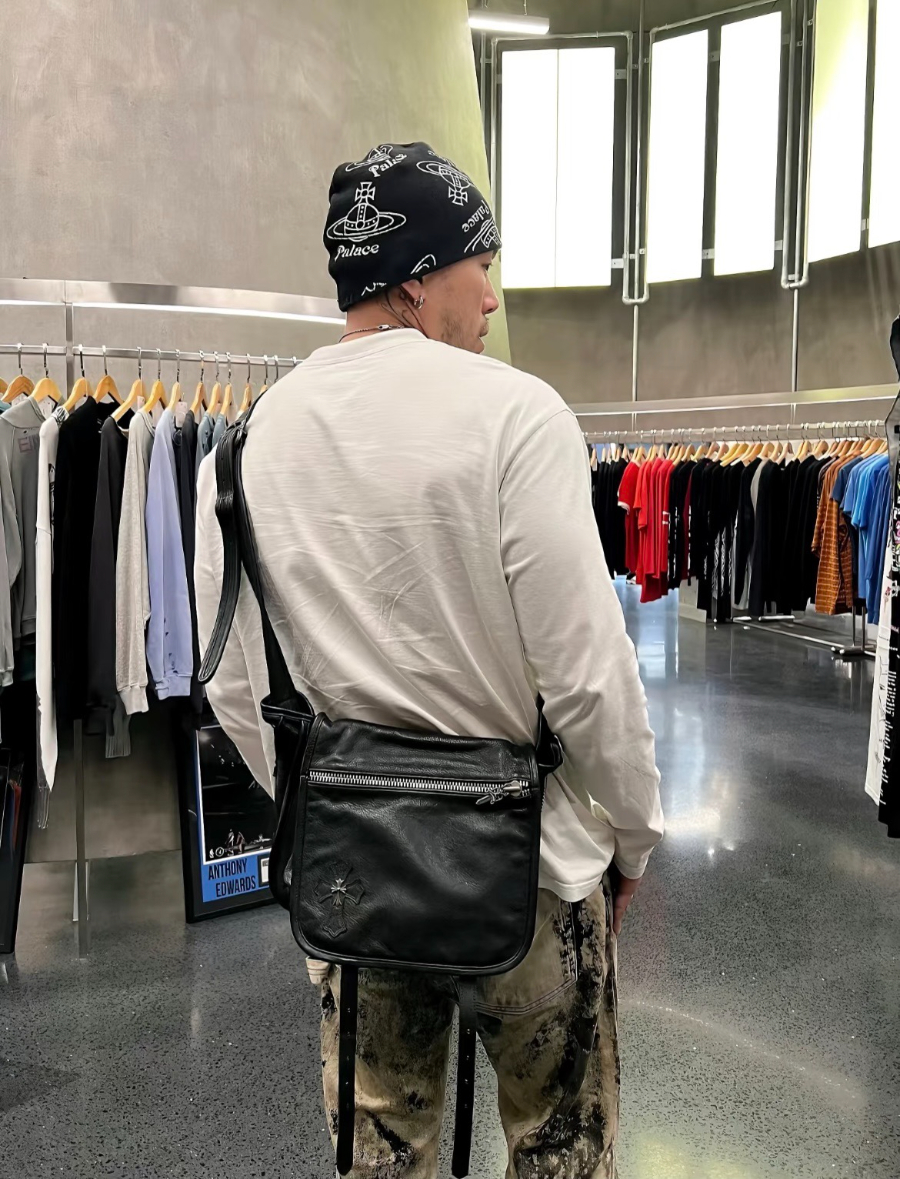 Chrome Hearts Soft Shoulder Tiny/B 크롬하츠 소프트 숄더 타이니 B 크로스백 27