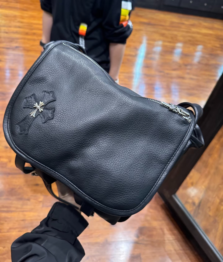 Chrome Hearts Soft Shoulder Tiny/B 크롬하츠 소프트 숄더 타이니 B 크로스백 32