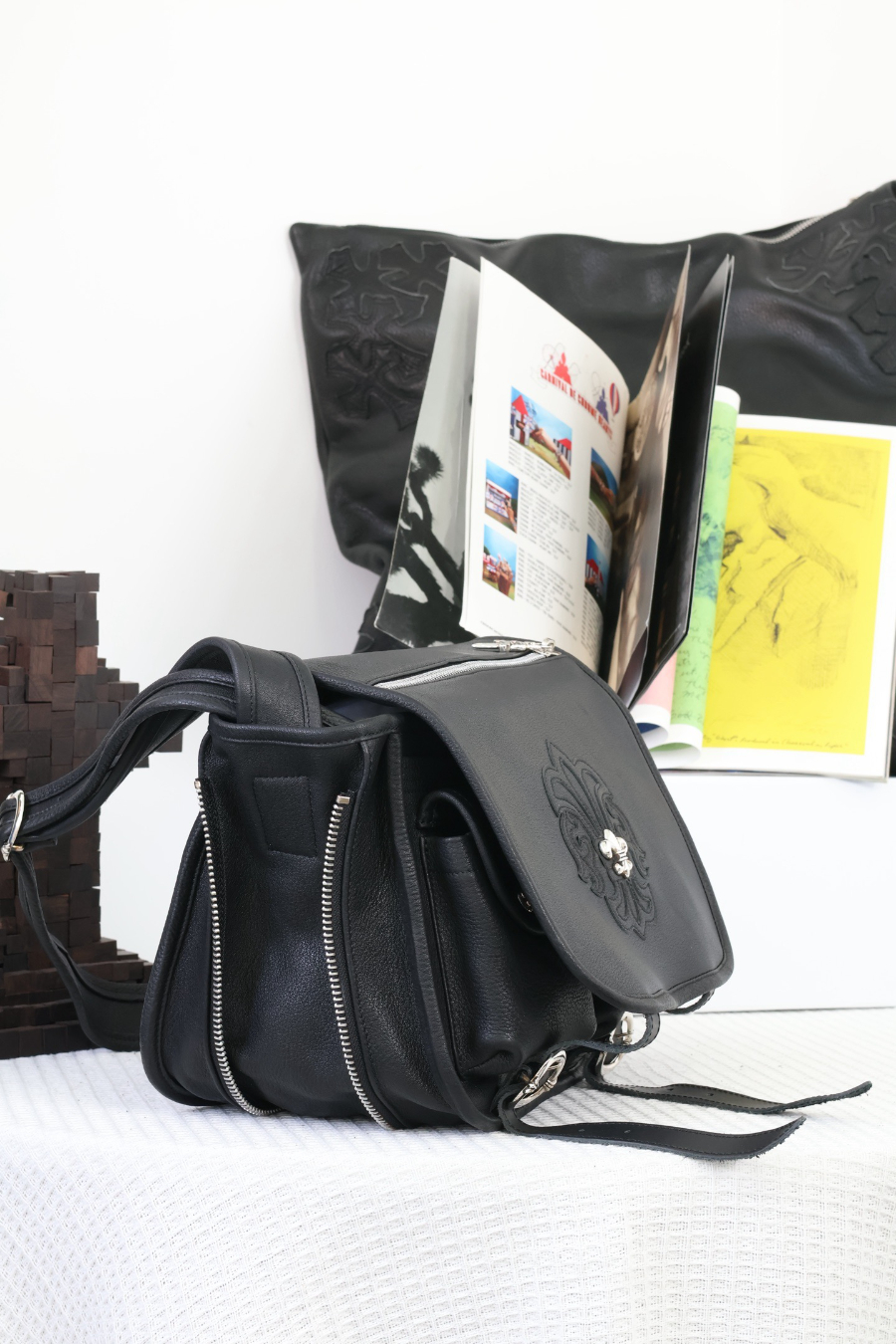 Chrome Hearts Soft Shoulder Tiny/B Fleur-de-Lis 크롬하츠 소프트 숄더 타이니 B 백합 문양 크로스백 14