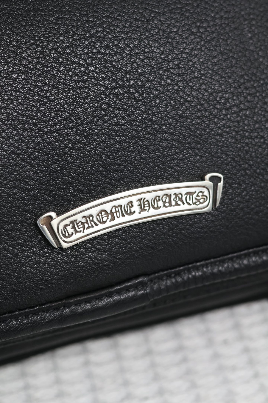 Chrome Hearts Soft Shoulder Tiny/B Fleur-de-Lis 크롬하츠 소프트 숄더 타이니 B 백합 문양 크로스백 22