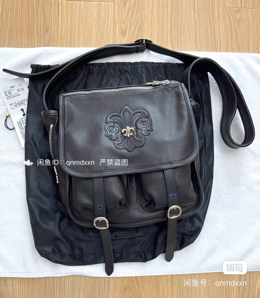 Chrome Hearts Soft Shoulder Tiny/B Fleur-de-Lis 크롬하츠 소프트 숄더 타이니 B 백합 문양 크로스백 30