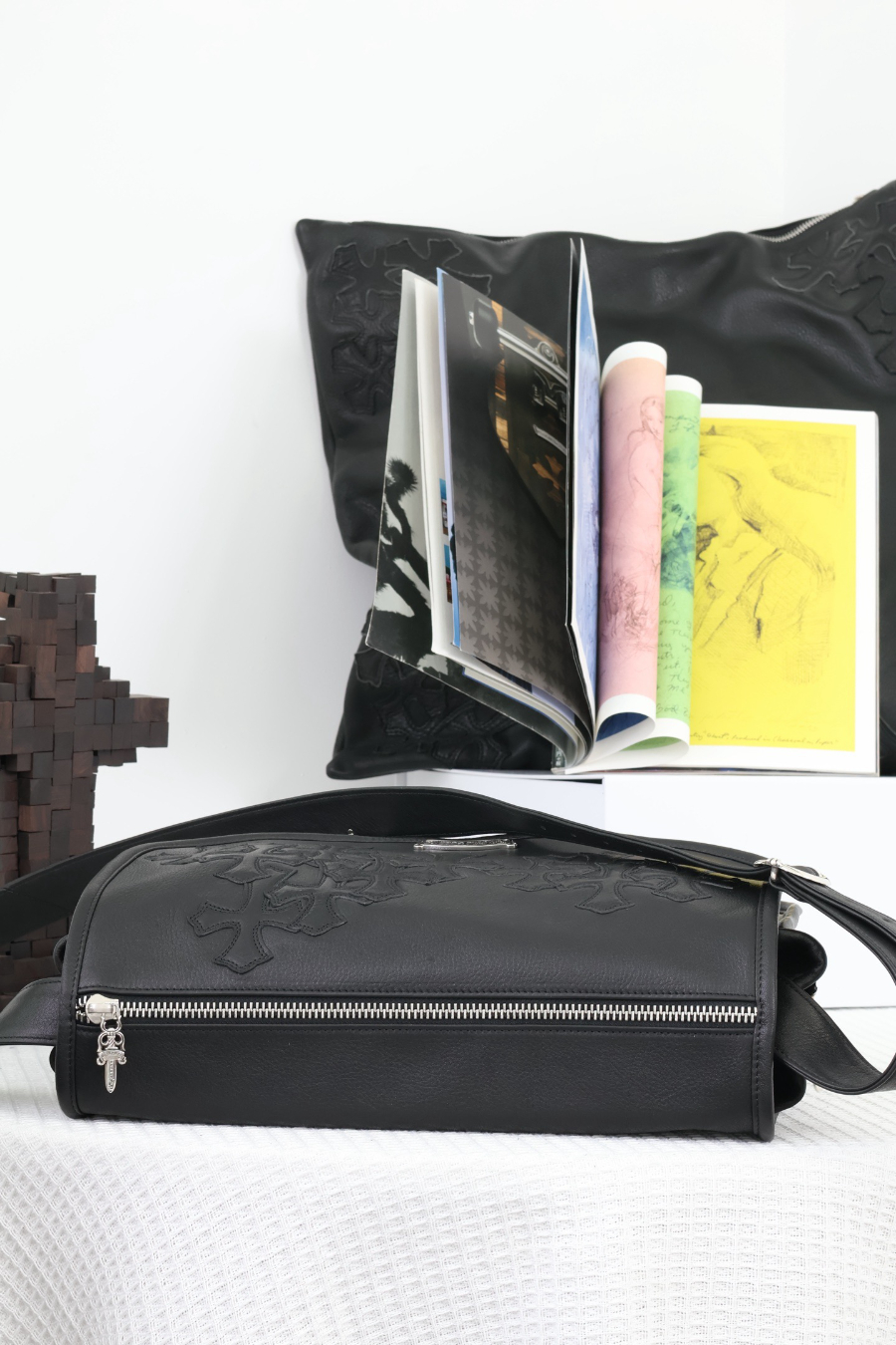 Chrome Hearts Vintage Cross Rack Shoulder Bag 크롬하츠 빈티지 십자가 랙 플랩 숄더백 11