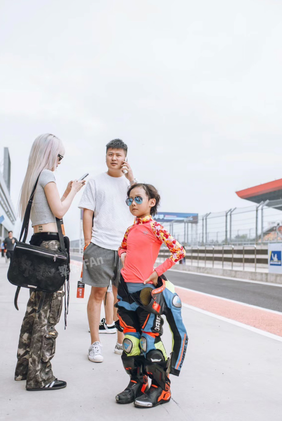 Chrome Hearts Vintage Cross Rack Shoulder Bag 크롬하츠 빈티지 십자가 랙 플랩 숄더백 24