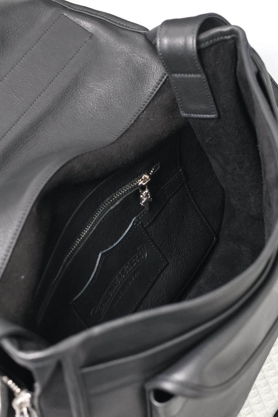 Chrome Hearts Vintage Cross Rack Shoulder Bag 크롬하츠 빈티지 십자가 랙 플랩 숄더백 30