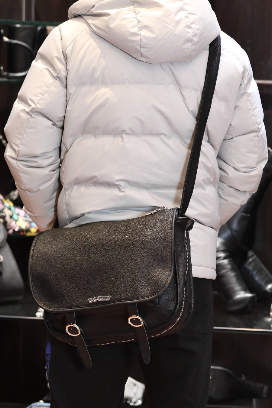 Chrome Hearts Gunslinger Messenger Bag 크롬하츠 건슬링거 메신저 백 5