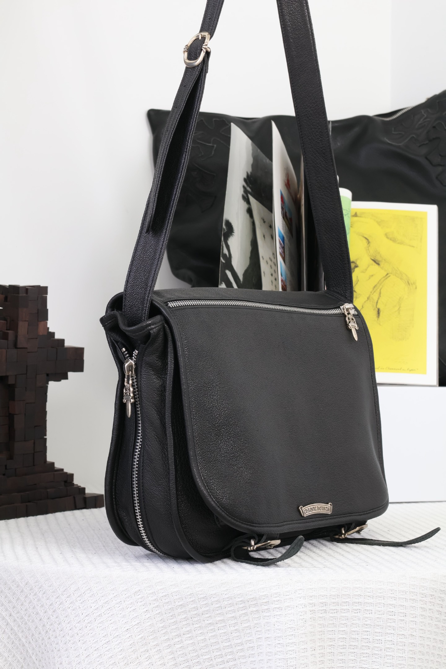 Chrome Hearts Gunslinger Messenger Bag 크롬하츠 건슬링거 메신저 백 11