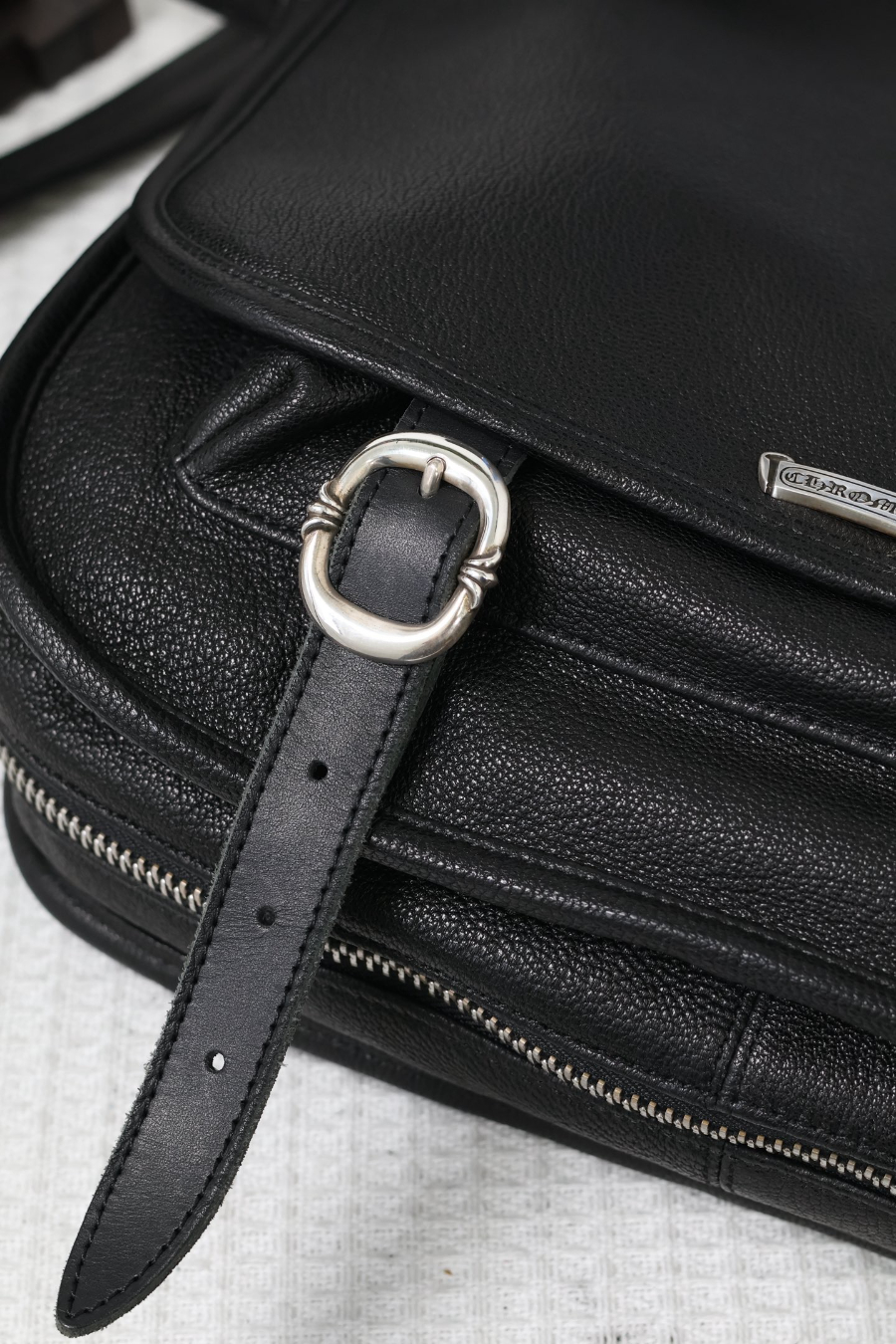 Chrome Hearts Gunslinger Messenger Bag 크롬하츠 건슬링거 메신저 백 23