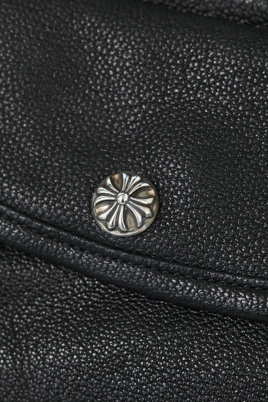 Chrome Hearts Gunslinger Messenger Bag 크롬하츠 건슬링거 메신저 백 24