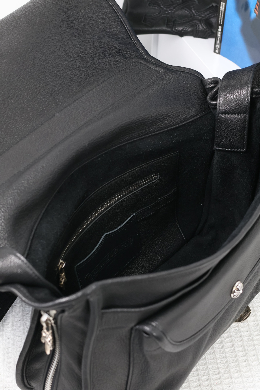 Chrome Hearts Gunslinger Messenger Bag 크롬하츠 건슬링거 메신저 백 25