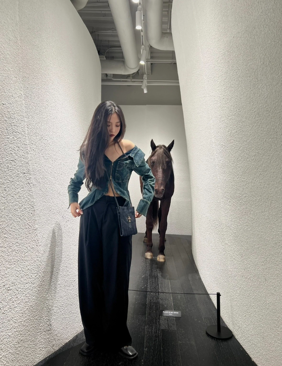 Chrome Hearts Square Pocket Denim Cross Patch Bag 크롬하츠 스퀘어 포켓 데님 십자 패치 크로스 백 9