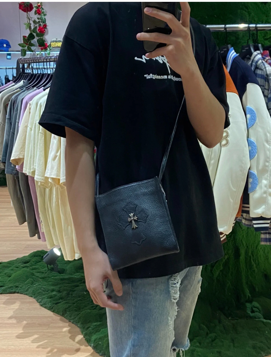 Chrome Hearts Square Pocket Crossbody 크롬하츠 스퀘어 포켓 크로스바디 백 2