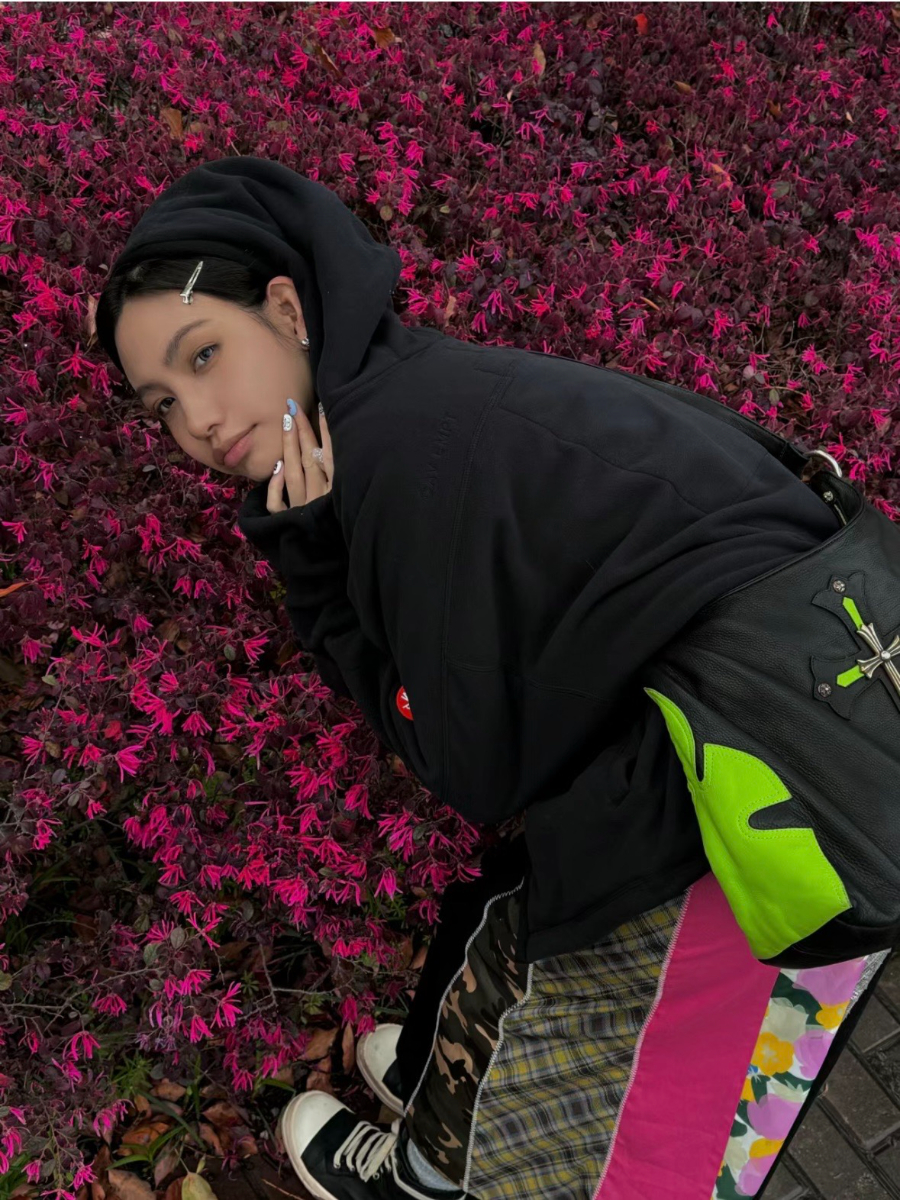 Chrome Hearts Little Lyon Shoulder Bag 크롬하츠 리틀 라이온 숄더백 네온버 3