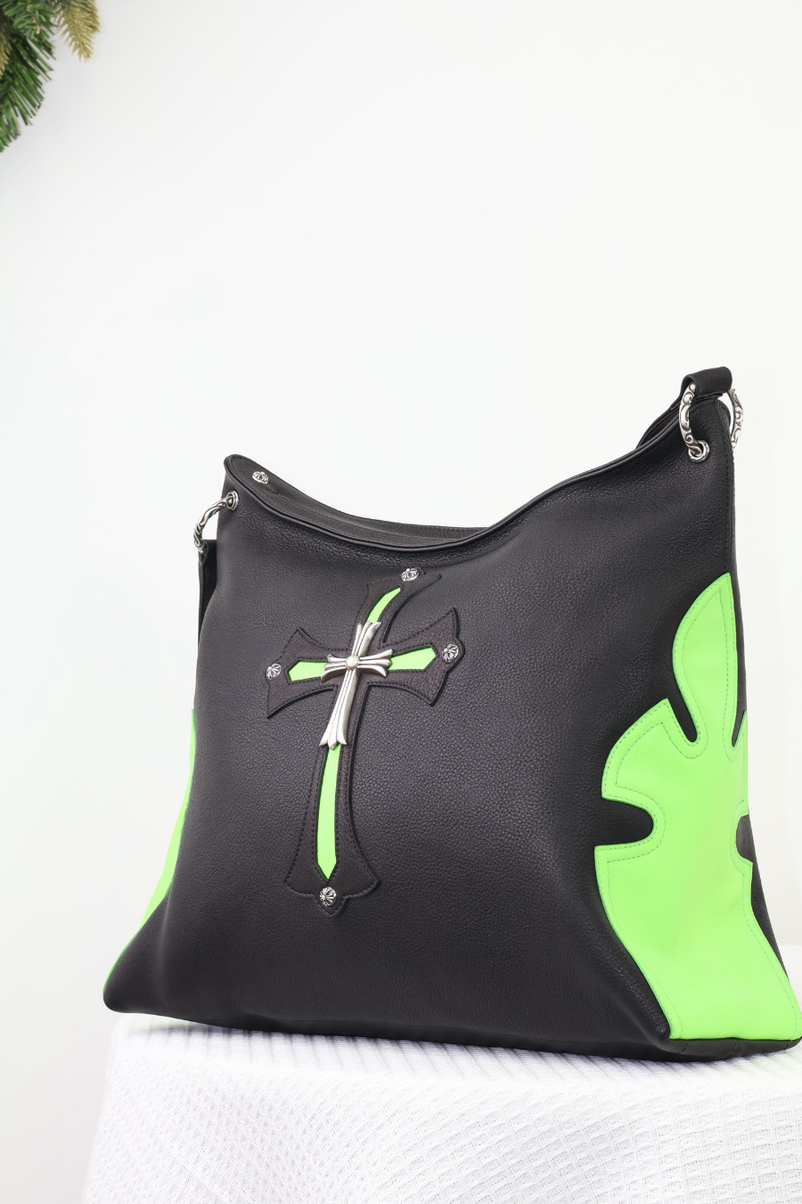 Chrome Hearts Little Lyon Shoulder Bag 크롬하츠 리틀 라이온 숄더백 네온버 17