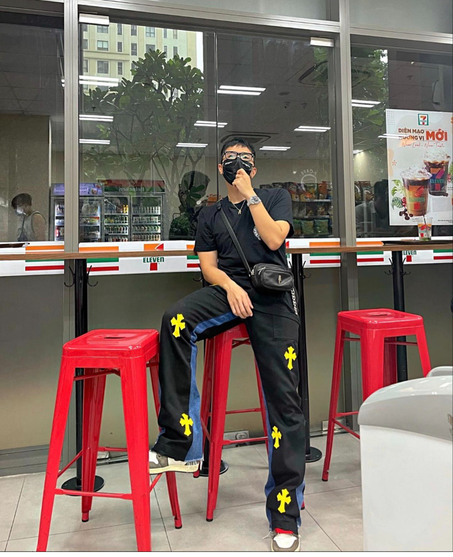 Chrome Hearts Double Pocket Camera Bag 크롬하츠 더블 포켓 카메라 백 1