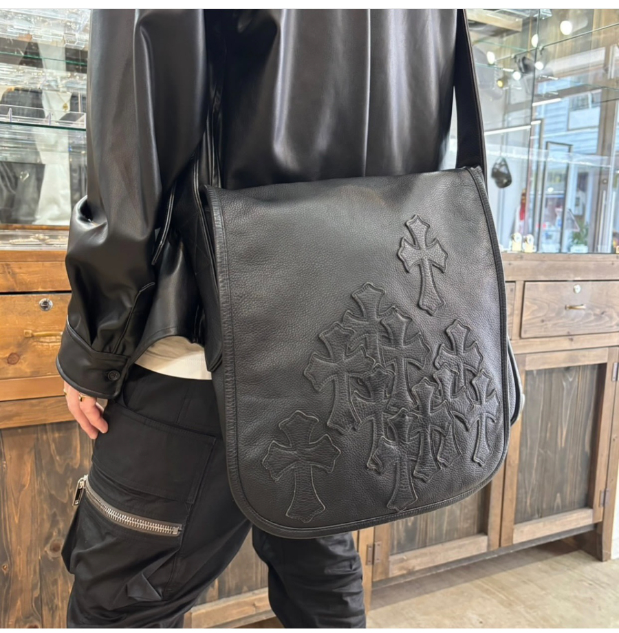 Chrome Hearts All Black Cross Embossed Shoulder Bag 크롬하츠 올블랙 크로스 엠보스 숄더백 1