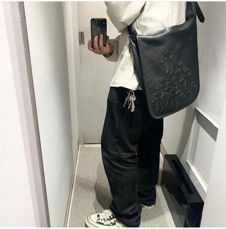 Chrome Hearts All Black Cross Embossed Shoulder Bag 크롬하츠 올블랙 크로스 엠보스 숄더백 3