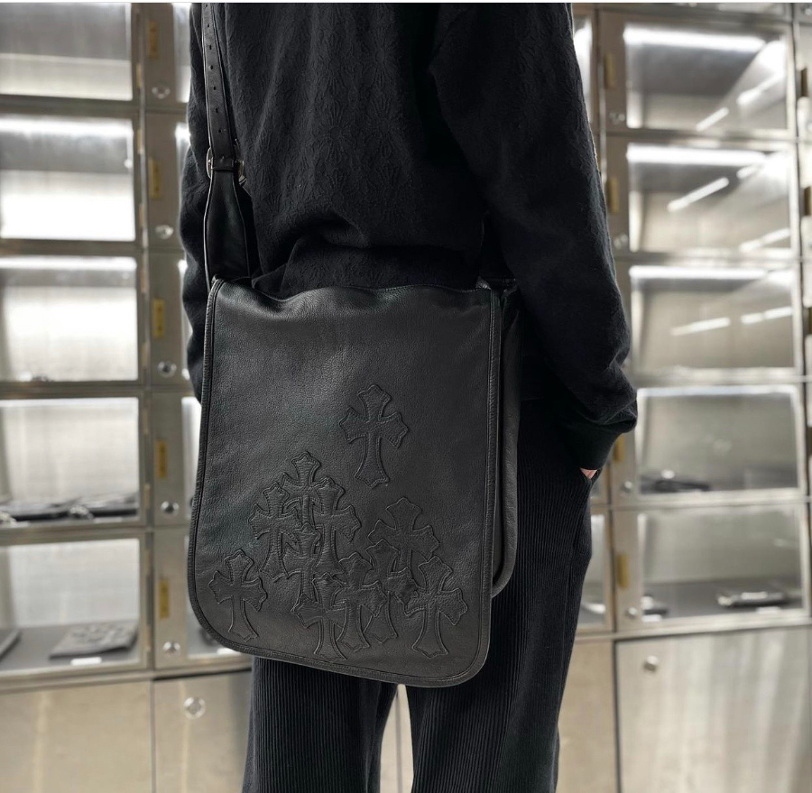 Chrome Hearts All Black Cross Embossed Shoulder Bag 크롬하츠 올블랙 크로스 엠보스 숄더백 8