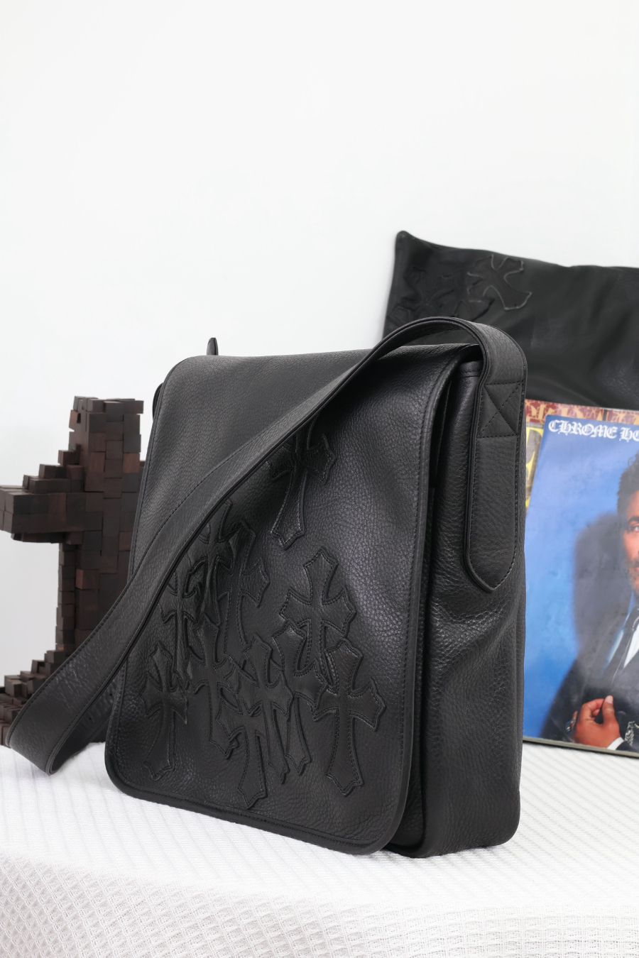 Chrome Hearts All Black Cross Embossed Shoulder Bag 크롬하츠 올블랙 크로스 엠보스 숄더백 11