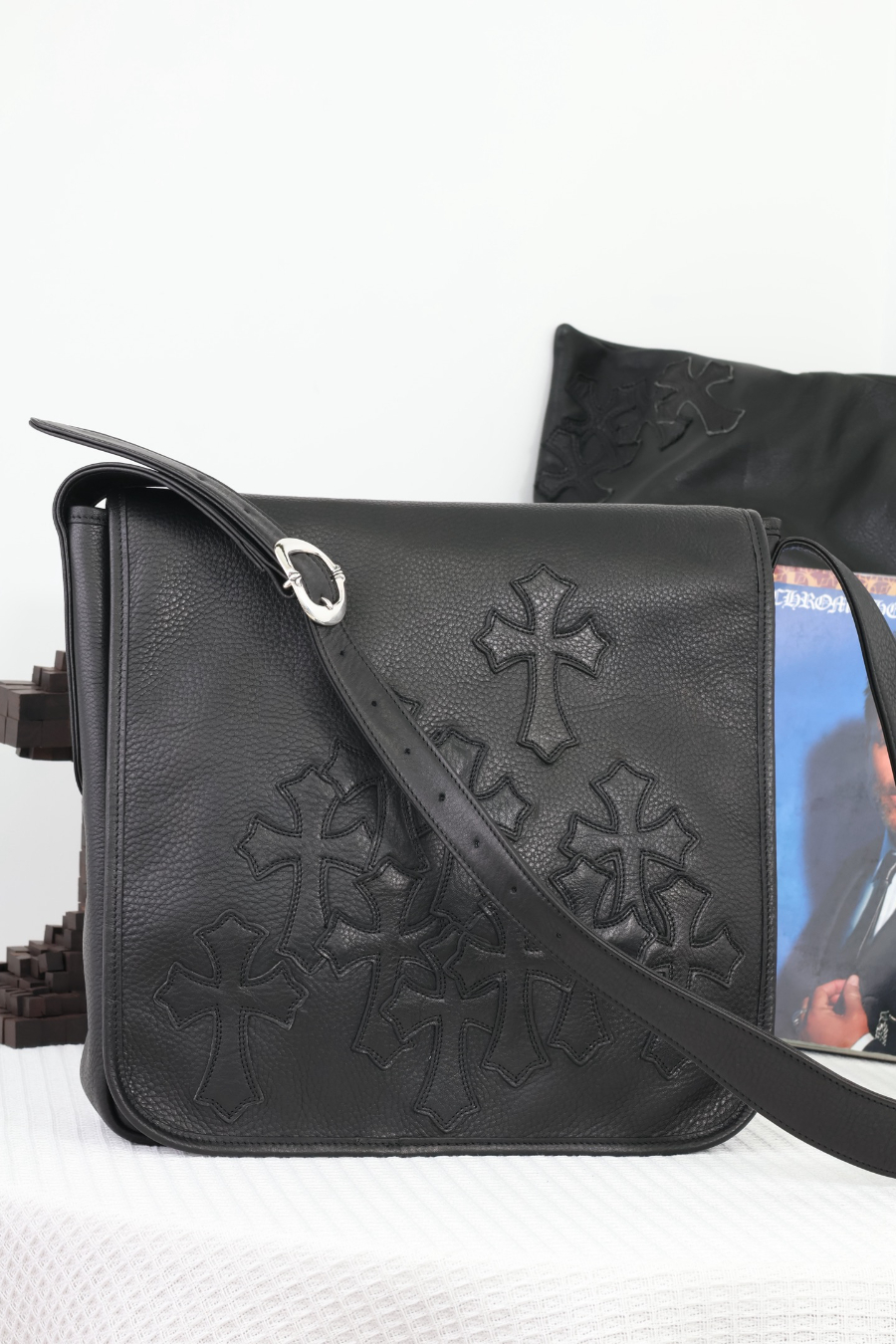 Chrome Hearts All Black Cross Embossed Shoulder Bag 크롬하츠 올블랙 크로스 엠보스 숄더백 13