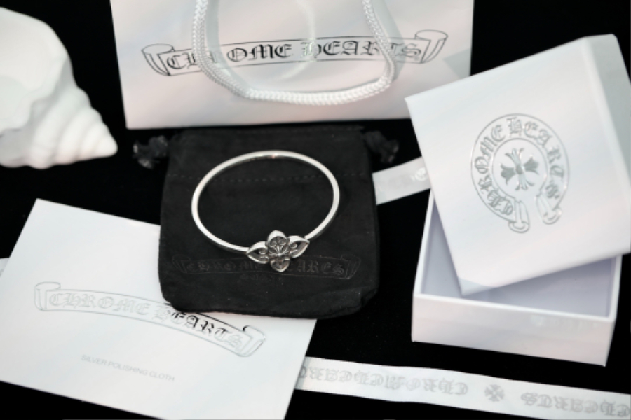 Chrome Hearts H048 Cross Open Bangle Bracelet 크롬하츠 크로스 오픈 뱅글 브레이슬릿 1