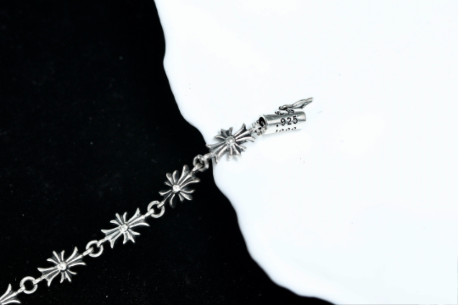 Chrome Hearts Small Cross Bracelet 크롬하츠 스몰 크로스 브레이슬릿 13